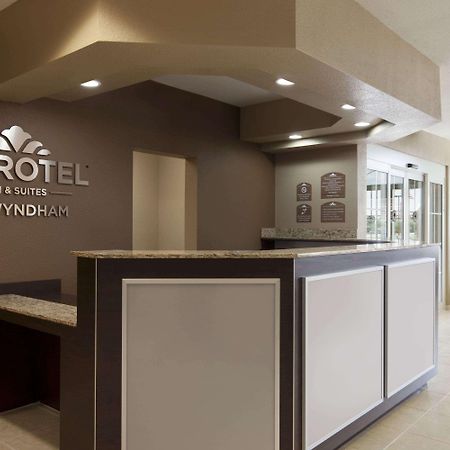 Microtel Inn & Suites Kenedy Exterior foto